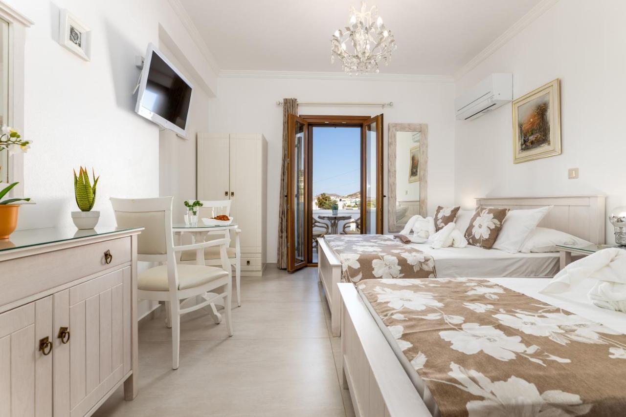 Panos Luxury Studios Parikia  Ngoại thất bức ảnh