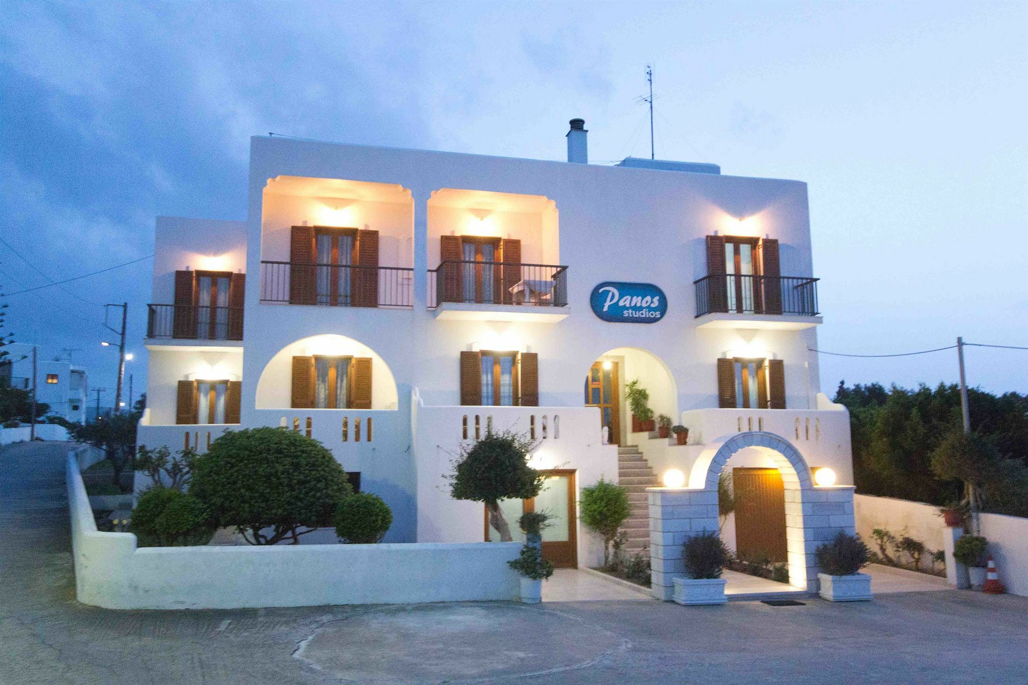 Panos Luxury Studios Parikia  Ngoại thất bức ảnh